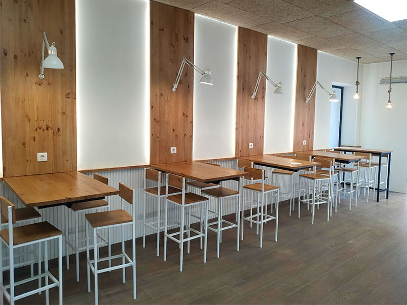 mobiliario para pastelerías panaderías y cafeterías en Valencia